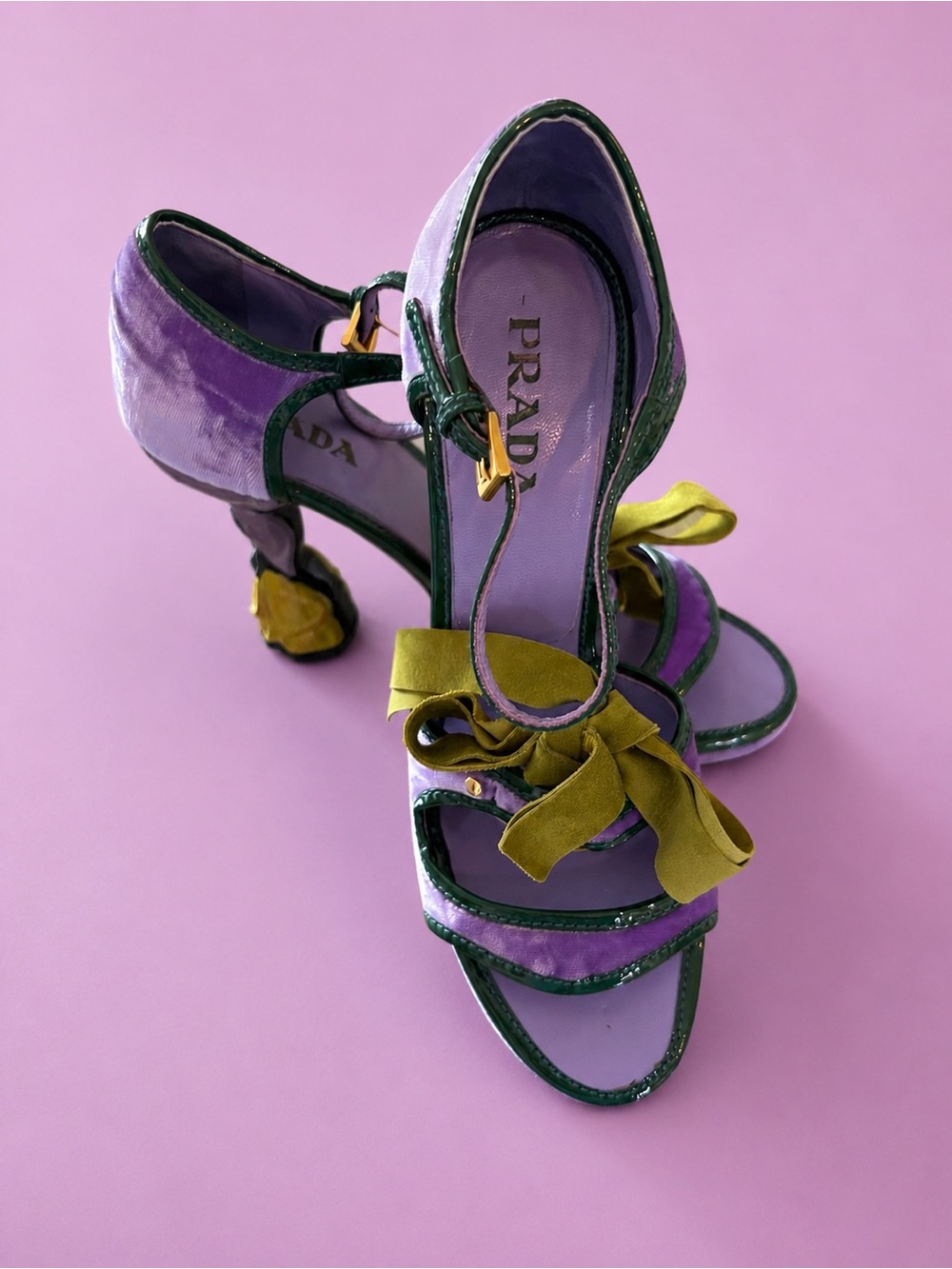 Prada Lavender Satin Heels with Green Trim and Mustard Bow - Picture 4 of 7